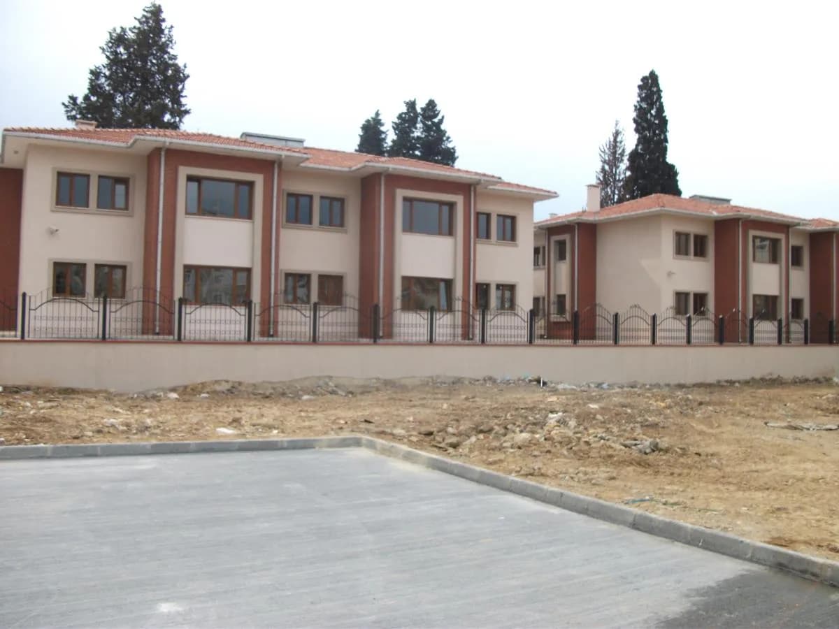 WB6-YAPIM -01 Nolu ''Yurt ve Sosyal Hizmet Binaları Yeniden Yapım İnşaatı Sözleşme Paketi"