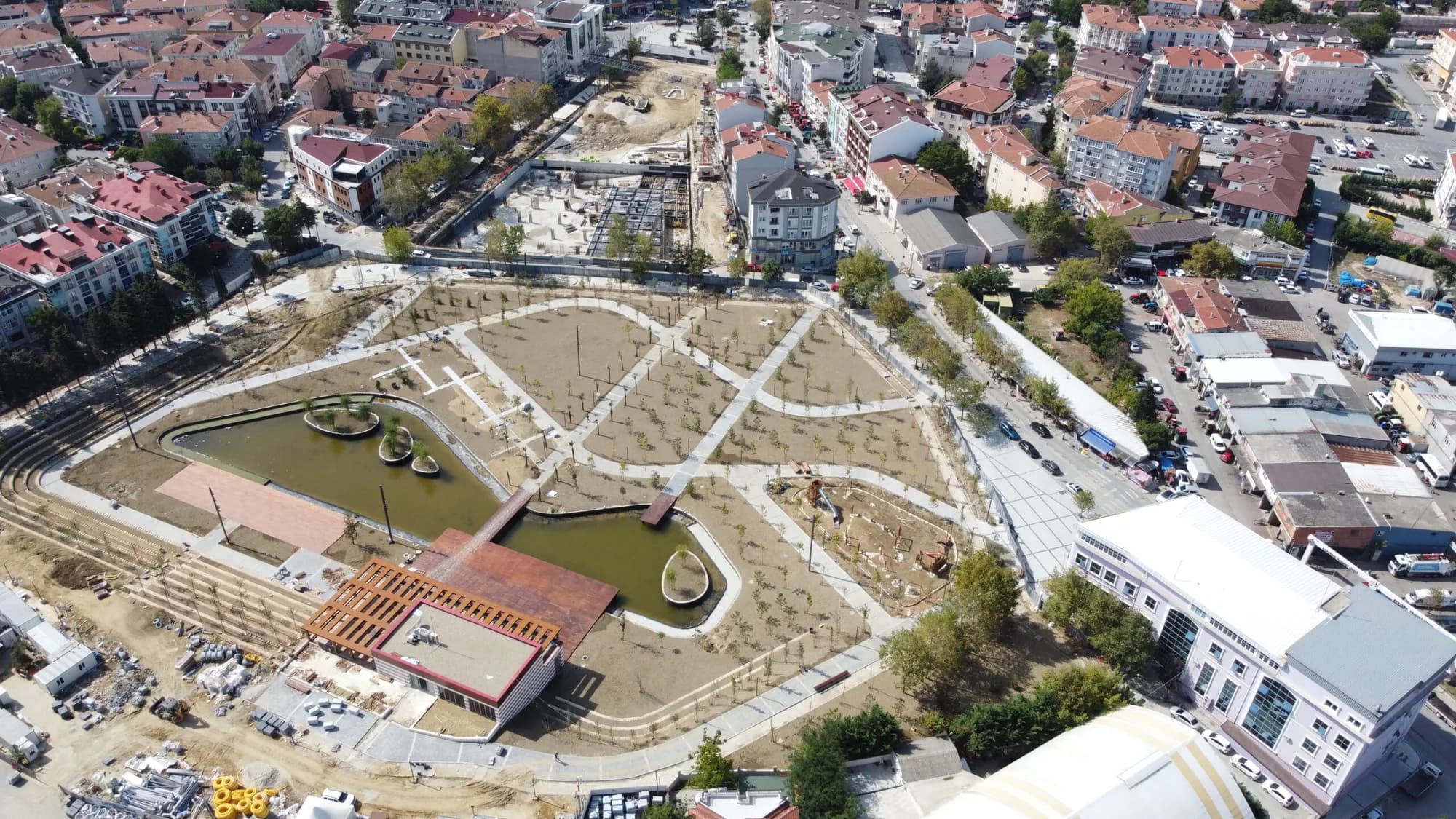 İstanbul İli Çatalca İlçesi Ferhatpaşa Mahallesi Millet Bahçesi Ve Millet Bahçesine Ait Sosyal Donatılar Ve İzzettin Mahallesi İzzettin Köyü’nde 1 Adet Tribün Yapısı İnşaatları İle Altyapı Ve Çevre Düzenlemesi İşi — 1