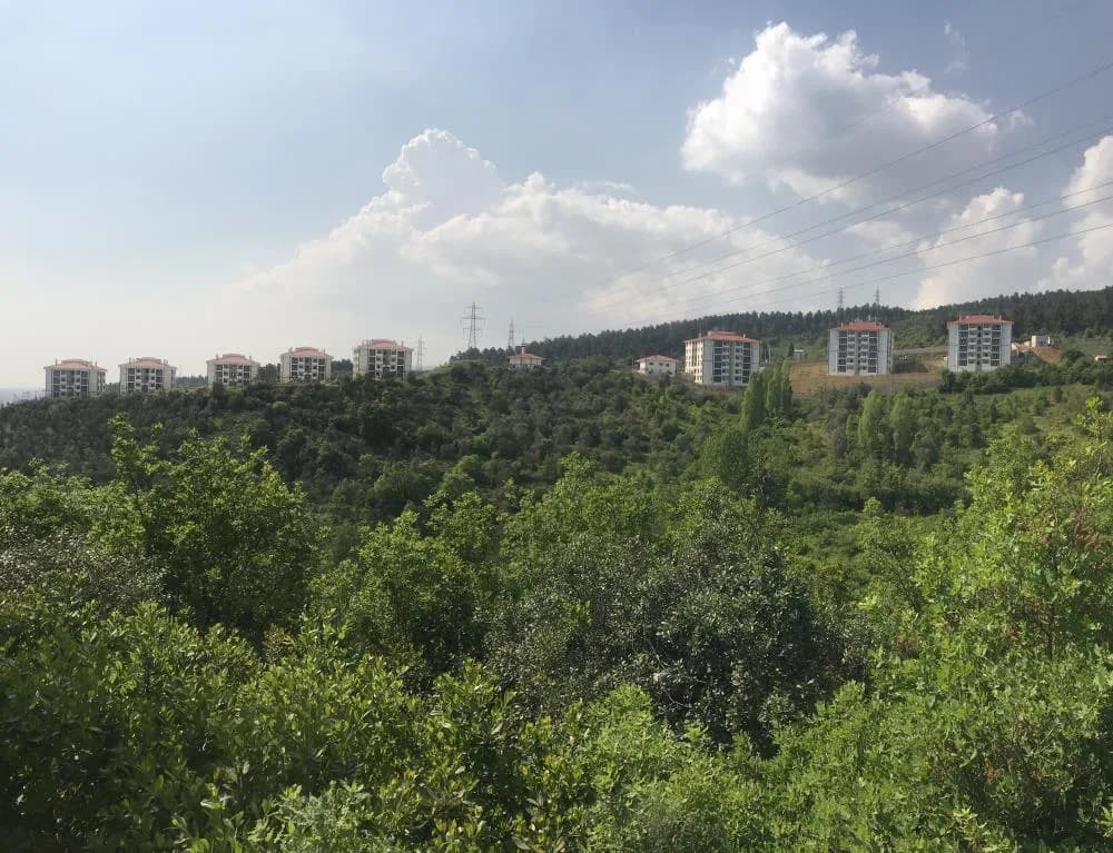 Kocaeli İli , Derince İlçesi , 138 Adet Konut , Ticaret Merkezi , Cami İle Adaiçi , Genel Altyapı Ve Çevre Düzenlemesi İnşaatı — 1